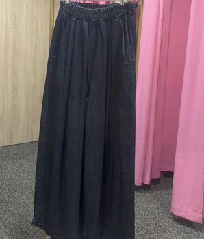 Pantalon large femme, version jean, marque Johanna Paris, couleur marine