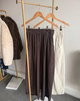 pantalon jambes larges velours, marque Johanna Paris, couleur choco écru