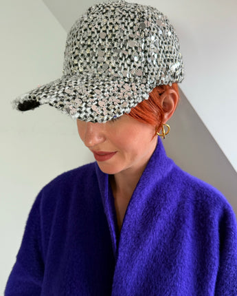 casquette en tweed et sequins argent marque LM LULLU