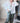 chemise  blanche loose marque the corner avec broderie fluo