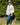 chemise coupe loose blanche avec broderies et sequins au niveau des manches, pate de boutonnage. Convient pour une taille 44 au 48