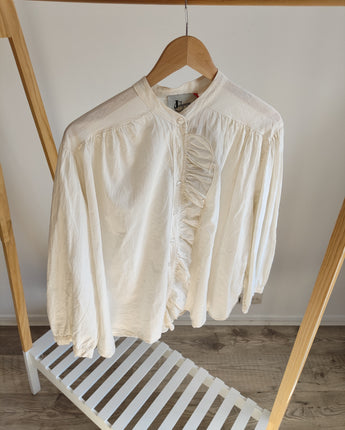 chemise blanche à volant marque Johanna Paris, ultra légère
