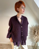 gilet prune sans manche en mohair boutons strassés Johanna Paris