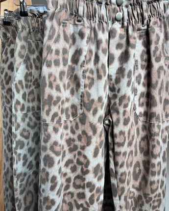 pantalon léopard taille haute taille froncée showroom mode à Lille