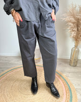 pantalon magique uni gris taille jusqu'à 46 marque Johanna Paris