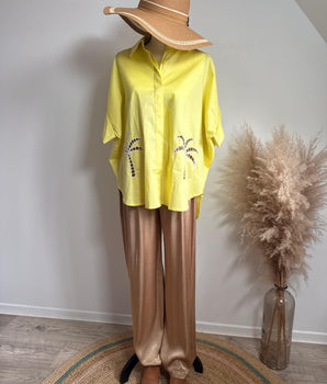 pantalon palazzo coloris doré, beige, effet brillant, élastiqué à la taille , stylé et confortable