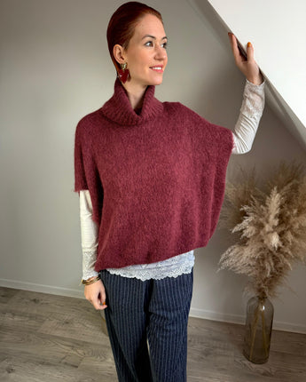 pull framboise col roulé sans manche loose Johanna Paris