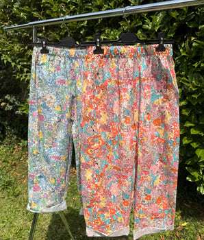 Pantalon Magique 7/8ème Fleuri – Johanna Paris (Taille 36/42)