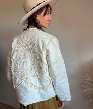 Veste Écrue aux Détails Ajourés – The Corner