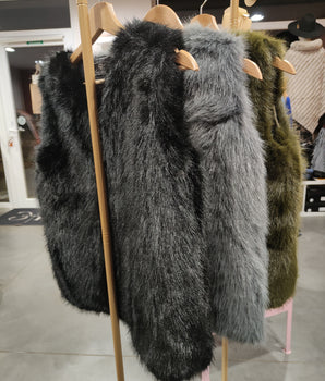 Veste fausse fourrure zippée