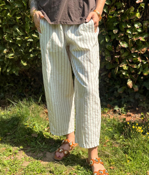 Pantalon magique écru rayé chocolat Johanna Paris