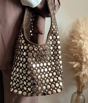 Sac en cuir clouté choco