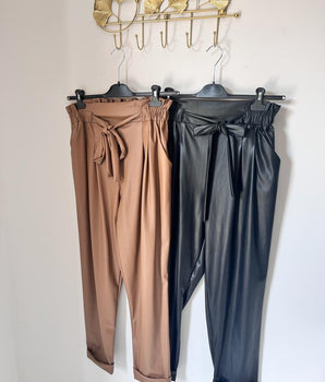 Pantalon en simili Logan Pulpeuses