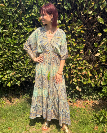 robe en soie, décolleté devant et dans le dos, légère, taille unique du 34 au 44