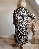 robe grande taille longue imprimé safari