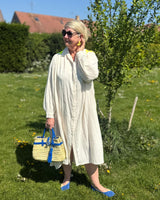 robe gaze de coton grande taille, détails paillettes dans le dos