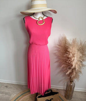 Robe mi longue plissée deux façons de la porter col rond ou cache coeur 