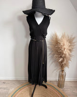 robe noir deux plissés différents, à porter avec ou sans ceinture, décolleté rond ou cache-cœur selon vos envies. Taille 34 au 42