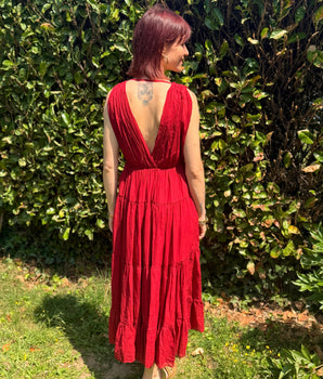 robe ultra légère et aérienne, idéale pour les vacances, en soirée, coloris marine ou bordeaux, marque Johanna Paris