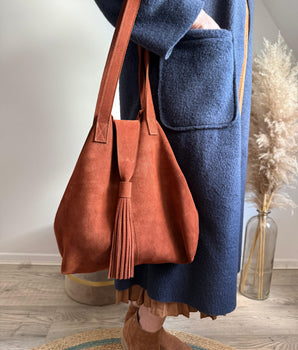 sac couleur camel foncé bandoulière en cuir nubuck