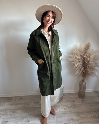 trench femme couleur kaki, coupe droite façon barbour johanna paris