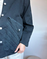 veste courte noire ou grise poches oversize matelassée marque Johanna Paris