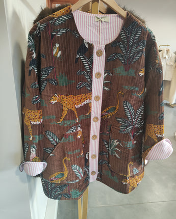 veste en velours choco imprimé jungle, détails revers manches et intérieur veste, imprimé rayé rose, marque The Corner, taille unique 36 au 46